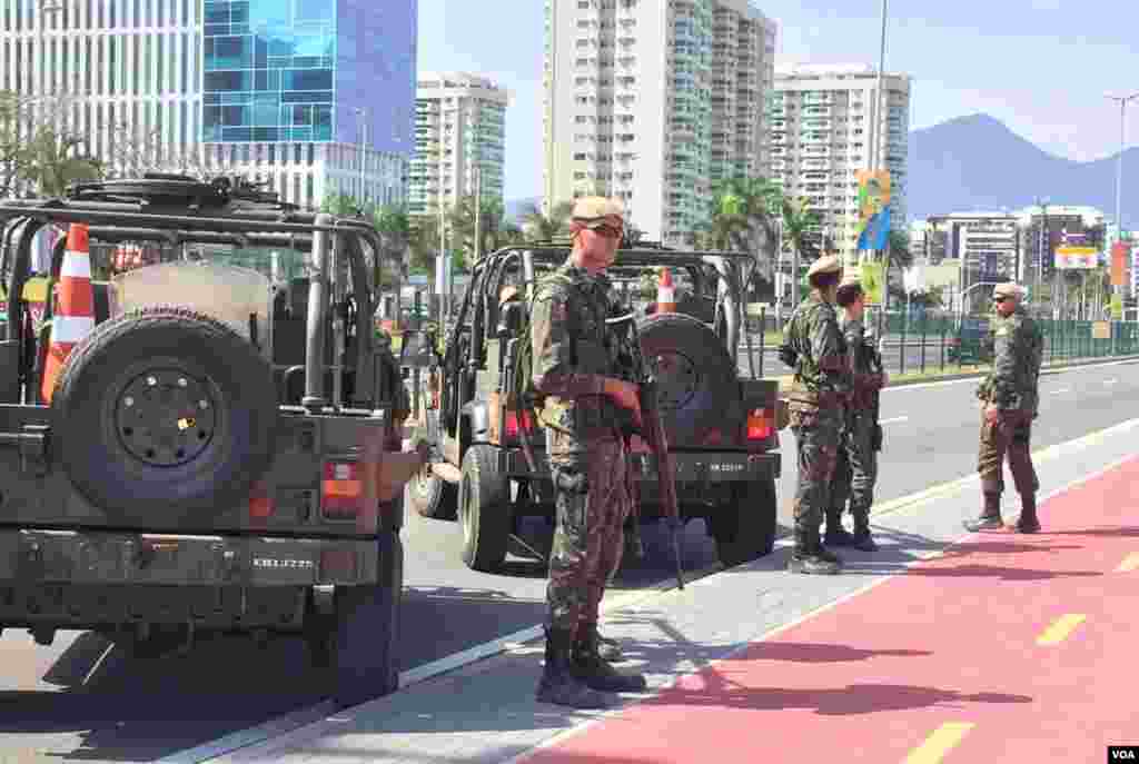 La seguridad siempre presente en Rio ante un aumento de robos y protestas en el marco de los juegos olímpicos.