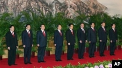 2007年中共17大后九常委亮相(资料照片)