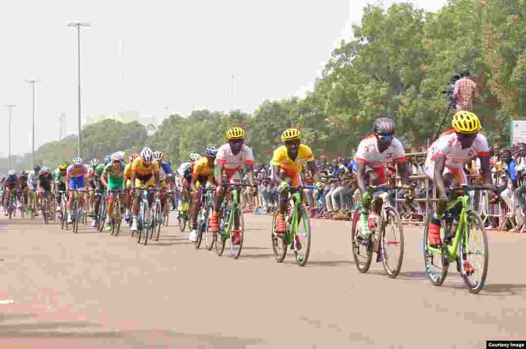 Le 29e tour de Faso a été remporté par le Burkinabè Harouna Ilboudou, prenant le maillot jaune, le 6 novembre 2016. 