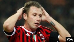 Pemain AC Milan, Antonio Cassano (foto: dok), harus menjalani operasi jantung.