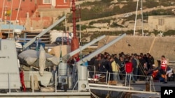 Arrivée de migrants, Lampedusa, Italie, le 3 mai 2015. 