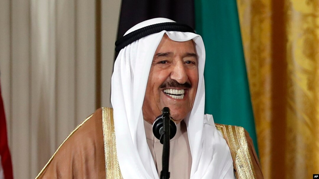 Sheikh Sabah Al Ahmad Al Sabah saat menggelar konferensi pers bersama Presiden Trump (tidak tampak pada gambar) di Gedung Putih, Washington DC, 7 September 2017. (Foto: dok).