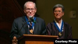 제임스 레이니 전 한국 주재 미국대사가 지난 21일 애틀랜타에서 ‘2019 세계 감리교 평화상’을 수상한 후 연설했다. 사진 제공: Cindy Brown.