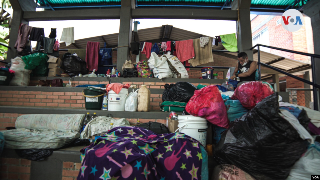 Muchas de las personas que abandonaron su hogar en Venezuela cruzaron la frontera por trochas y r&#237;os, dejando atr&#225;s sus pertenencias.