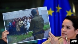 Лидер белорусской оппозиции Светлана Тихановская обращается к депутатам Европарламента. Архивное фото. Брюссель, 21 сентября 2020.