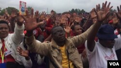 FILE: MDC activists attending a rally addressed by Nelson Chamisa in Gweru, Midlands province.