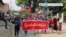 Manchetes mundo 6 Abril: Manifestantes desfilaram em Mandalay, apesar da escalada da violência