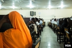 Students take their final exams at the computer science department. More than 20,000 students are enrolled at the University of Maiduguri. (C. Oduah/VOA)