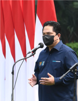 Menteri BUMN Erick Thohir berkomitmen untuk memenuhi pasokan obat dan vitamin gratis bagi pasien isoman Covid-19. (Foto: Courtesy/Biro Setpres)