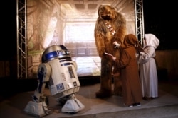 نمایی از پارک بزرگ دیزنی‌لند در پاریس