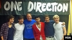 Larry London w/ One Direction 