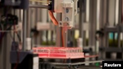 Una bioempresora 3D por primera vez podría replicar la piel humana para ser usada en transplantes.