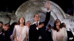 Juan Guaidó acompañado por su esposa, Fabiana Rosales ofreció un discurso esperanzador a sus compatriotas en Buenos Aires, Argentina.