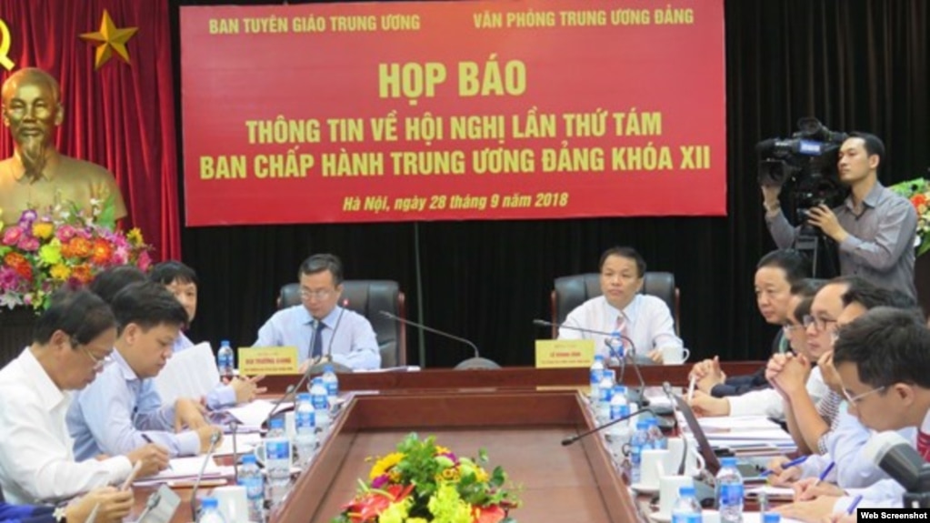 Ban Tuyên giáo Trung ương và Văn phòng Trung ương Đảng tổ chức họp báo về Hội nghị TƯ 8, 28/9/2018, tại Hà Nội. Photo QDND.