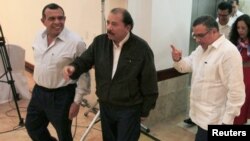 Los presidentes Porfirio Lobo, Daniel Ortega y Mauricio Funes, se comprometieron a mantener las aguas del Golfo de Fonseca como zona de paz.