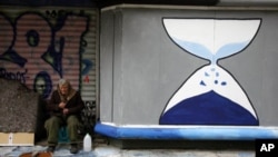 180.000 μικρομεσαίες επιχειρήσεις κινδυνεύουν να κλείσουν το 2012 στην Ελλάδα