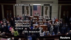 Capture d'écran de la vidéo du vote des républicains et des démocrates votant pour une nouvelle loi sur la santé, à Capitol Hill, le 4 mai 2017.