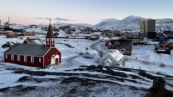 Nuuk, ibu kota Greenland. (Henry Ridgwell/VOA)