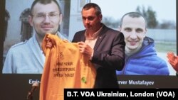 Wartawan Ukraina Oleg Sentsov dalam acara Penghargaan HAM "Magnitsky Awards" di London, Kamis (14/11).