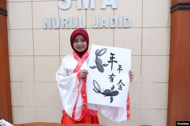 Siswa SMA Nurul Jadid- Pamerkan karya seni berbahasa mandarin (Dokumentasi Nurul Jadid)