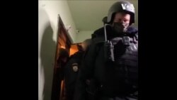 莫斯科警方突击搜查纳瓦尔尼的家人和盟友