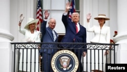 استقبال رسمی از خانواده سلطنتی بریتانیا توسط پرزیدنت ترامپ و بانوی اول (سه‌شنبه ۸ اردیبهشت)