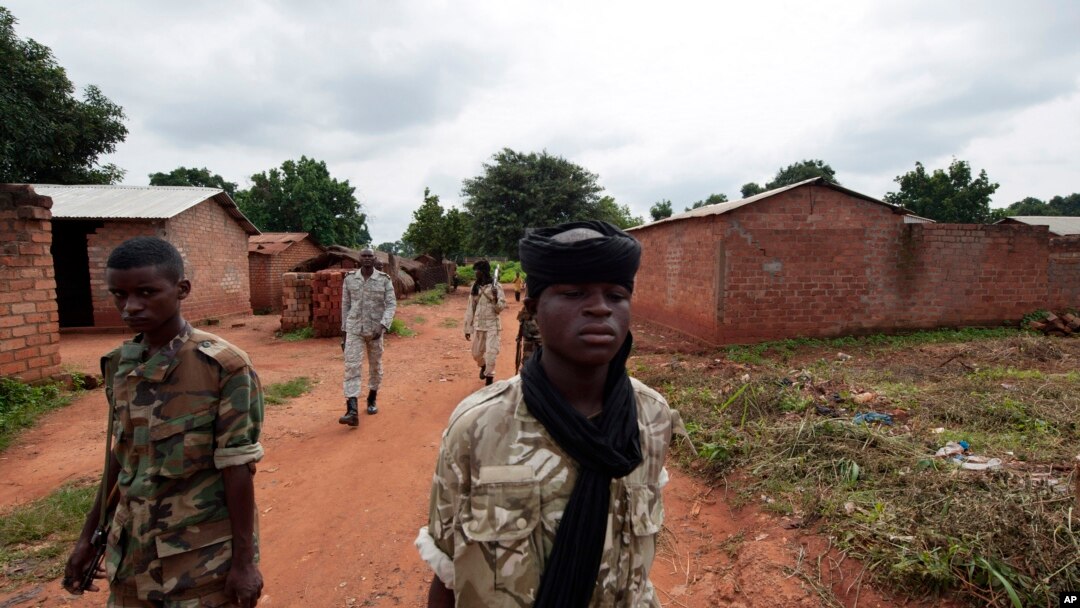 Abarobeli ba Seleka mu gisagara ca Bria, muri Centrafrika