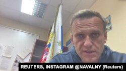 Le chef de l'opposition russe Alexei Navalny pendant l'attente d'une audience dans un poste de police de Khimki, près de Moscou, en Russie, le 18 janvier 2021. Photo Instagram @ NAVALNY / Social Media via REUTERS/INSTAGRAM @NAVALNY. 