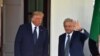 El presidente de EE.UU., Donald Trump, recibe a su homólogo mexicano, Andrés Manuel López Obrador, a su llegada a la Casa Blanca.