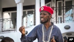 Bobi Wine à sa sortie de prison à Kampala en Ouganda, le 2 mai 2019.