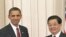 Presiden Barack Obama dan Presiden Hu Jintao (foto: dok). AS dan Tiongkok saling mengkritik kebijakan perekonomian masing-masing.