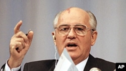 Pada saat memimpin Uni Soviet, Gorbachev memulai serangkaian kebijakan yang disebutnya sebagai "glasnost" dan "perestroika" (foto: dok).