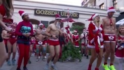 Budapeşte Sokaklarında Noel Baba Koşusu