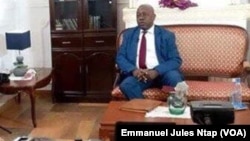 En interview, Christian Ekoka à Yaoundé, le 19 septembre 2018. (VOA/Emmanuel Jules Ntap)