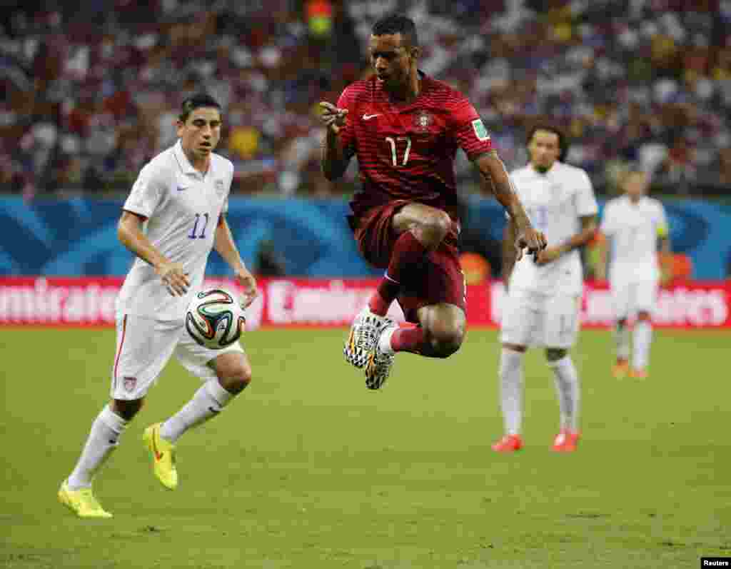 پرتگال نے&nbsp;&#39;اسٹاپیج ٹائم&#39; کے آخری تیس سیکنڈز میں گول کر میچ برابر کر دیا۔