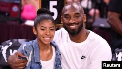 Kobe Bryant (41 tahun) dan putrinya, Gianna (13 tahun) tewas dalam kecelakaan helikopter di Calabasas, California hari Minggu (26/1). 