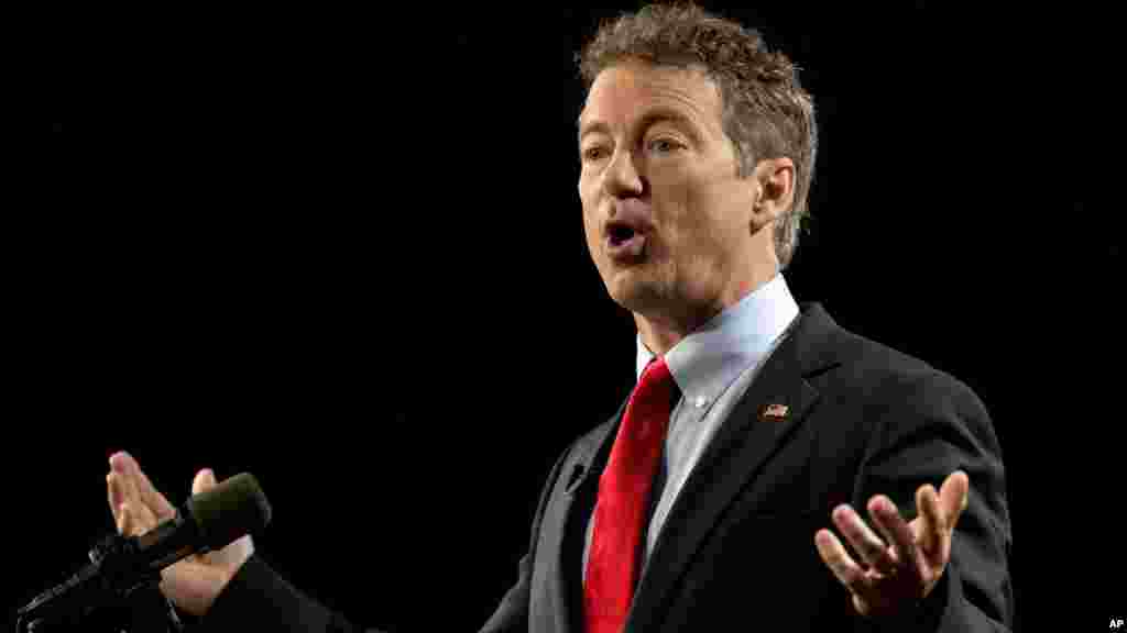 Le Dr Randal Howard &quot;Rand&quot; Paul est un médecin. Depuis 2011, Rand Paul a servi au Sénat pour le Kentucky. Il est le fils de Ron Paul