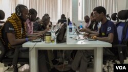 Andela fellows work on projects at the company's office in Lagos, Nigeria, June 30, 2016. (Photo: Chris Stein for VOA)