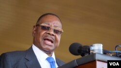 Efforts by President Mutharika to opposition leaders to a negotiating table has been rejected. (Lameck Masina/VOA)