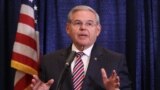 Senador democrata Bob Menendez sugere cautela na aproximação a Cuba