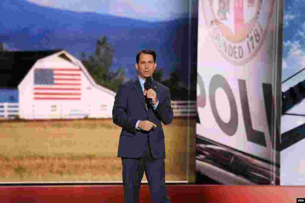 Wisconsin Governor Scott Walker delivers a speech at the Republican National Convention in Cleveland, Ohio, July 20, 2016. (Photo: A. Shaker / VOA)