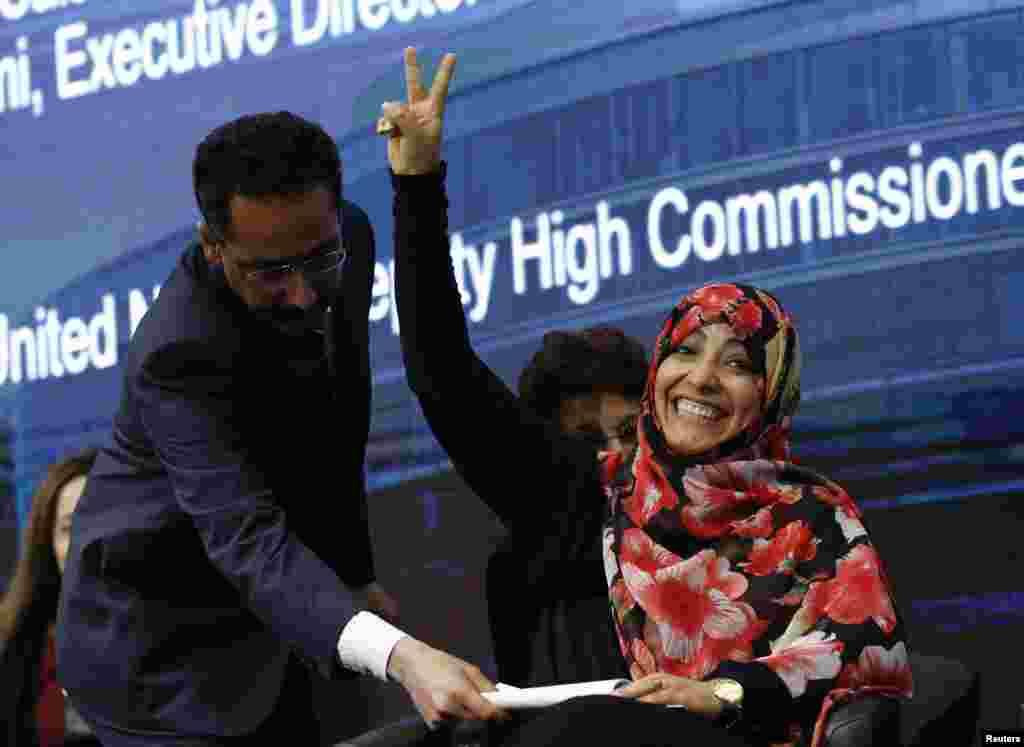 Nhà báo Yemen từng đoạt giải Nobel Tawakkol Abdel-Salam Karman trình bày trước một cuộc thảo luận về nhân quyền bên lề Hội đồng Nhân quyền Liên Hiệp Quốc tại Geneva, Thụy Sĩ.