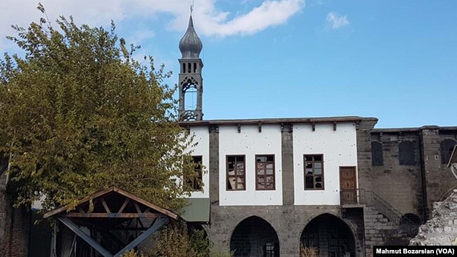 Sarp Giragos Ermeni Kilisesi'nin çatışmalardan sonraki durumu