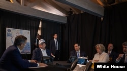 سەرۆک ترامپ سەرپەرشتی ئۆپەراسیۆنە لەشکرییەکانی دژی ڕژێمی ئێران دەکات، مارالاگۆ لە فلۆریدا ڕۆژی شەممە 28 ی مانگی دووی 2026