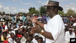 Morgan Tsvangirai addressing supporters. (File Photo)