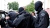França diz que deteve três pessoas que preparavam ataques terroristas