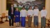 Madeleine Albright အစိုးရအပြင် နိုင်ငံရေးပါတီ ခေါင်းဆောင်တွေနဲ့ တွေ့ဆုံ