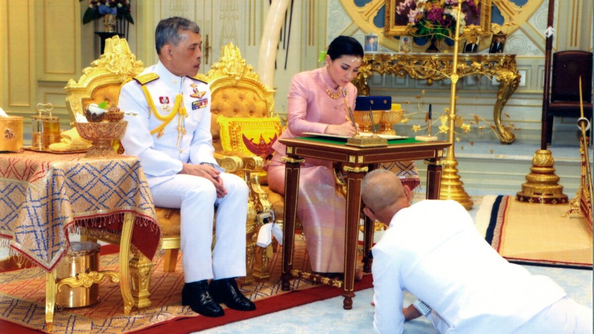 queen consort of thailand