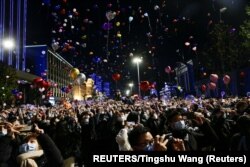 Perayaan tahun baru di Wuhan, China, Kamis malam (31/12).