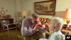 Derr has suffered from rheumatoid arthritis for the past 40 of her 79 years. 